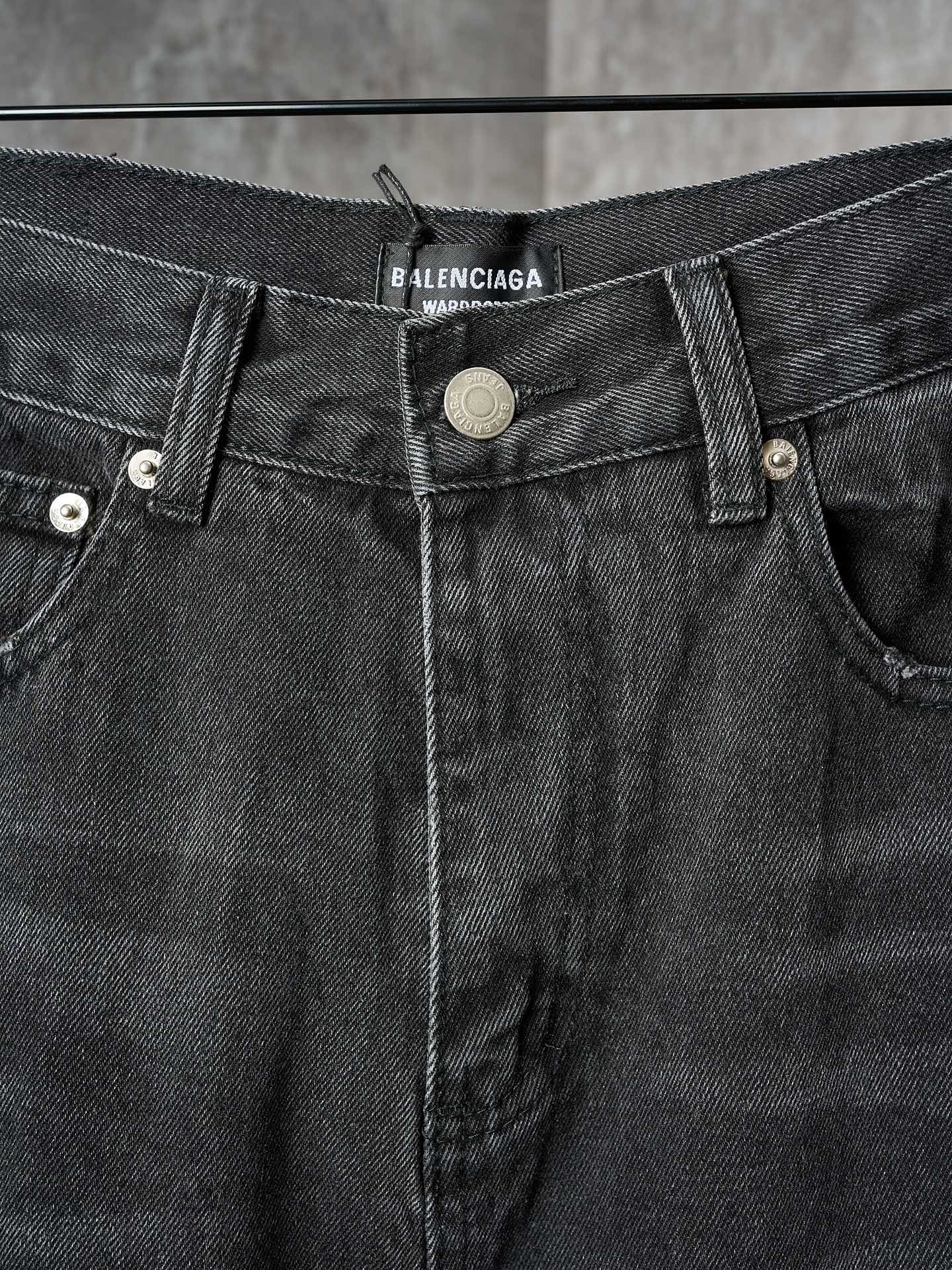 LuxluxHouse Best Quality Clothes Balenciaga Pants