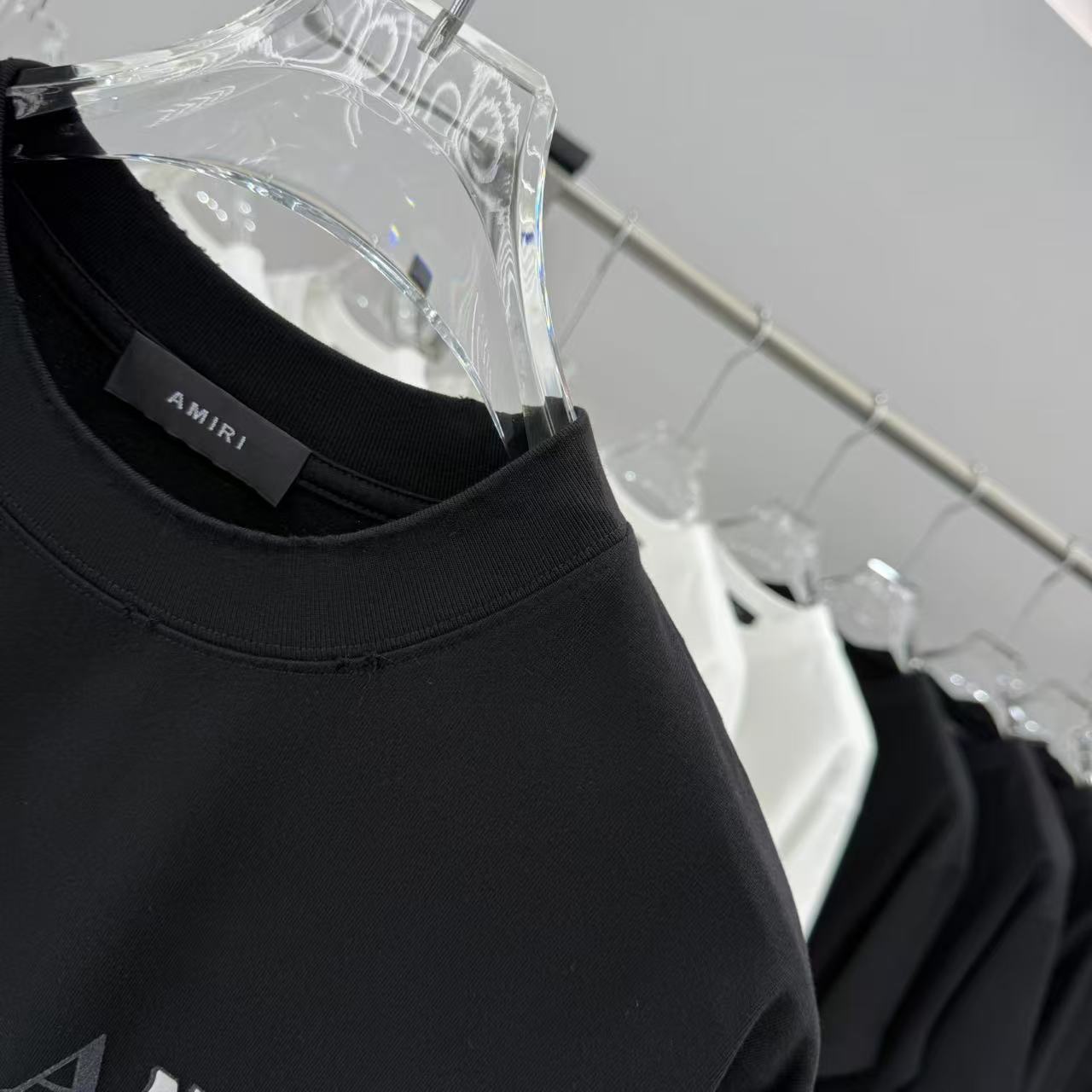 LuxluxHouse Best Quality Clothes Amiri T-shirt