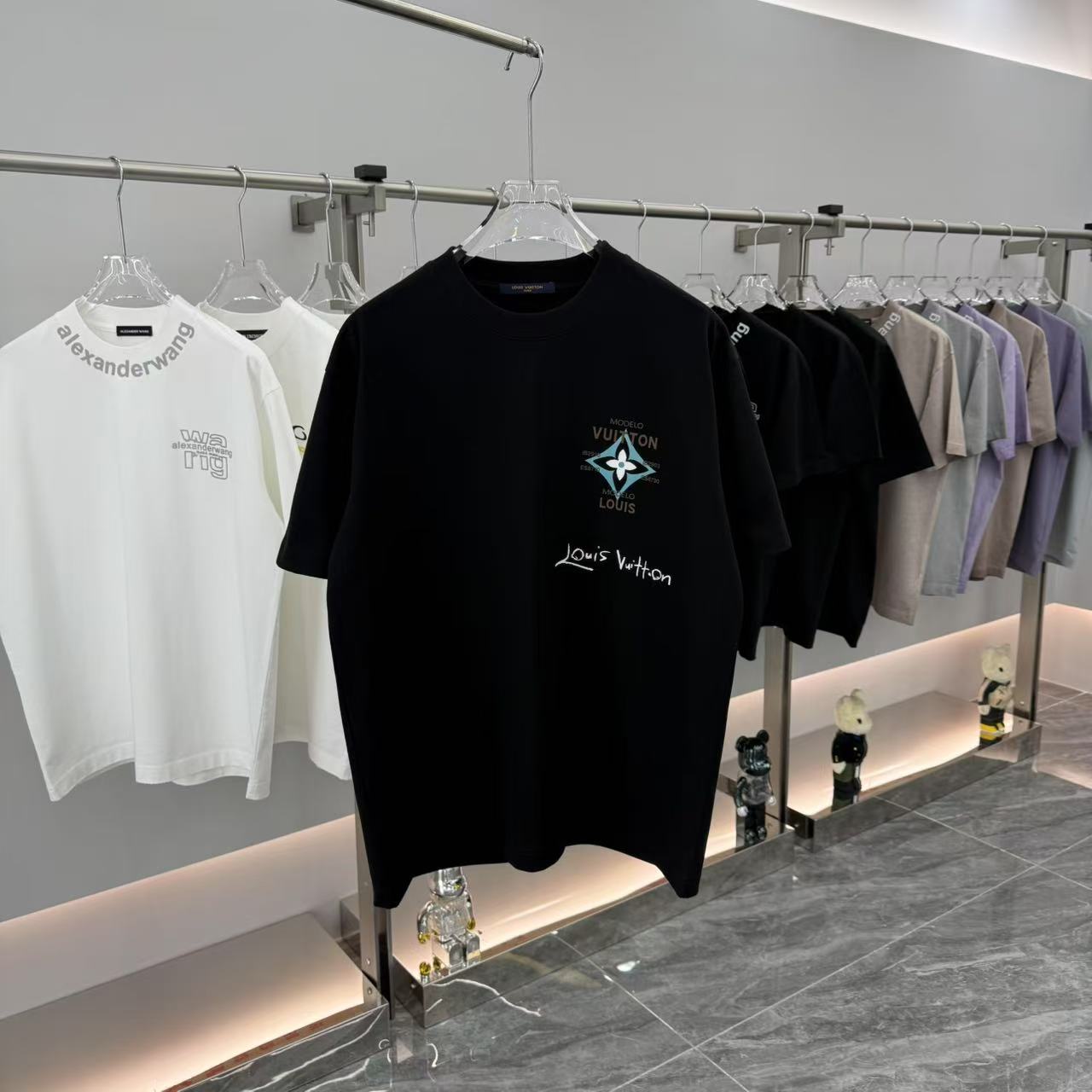 LuxluxHouse Best Quality Clothes T-shirt Louis Vuitton