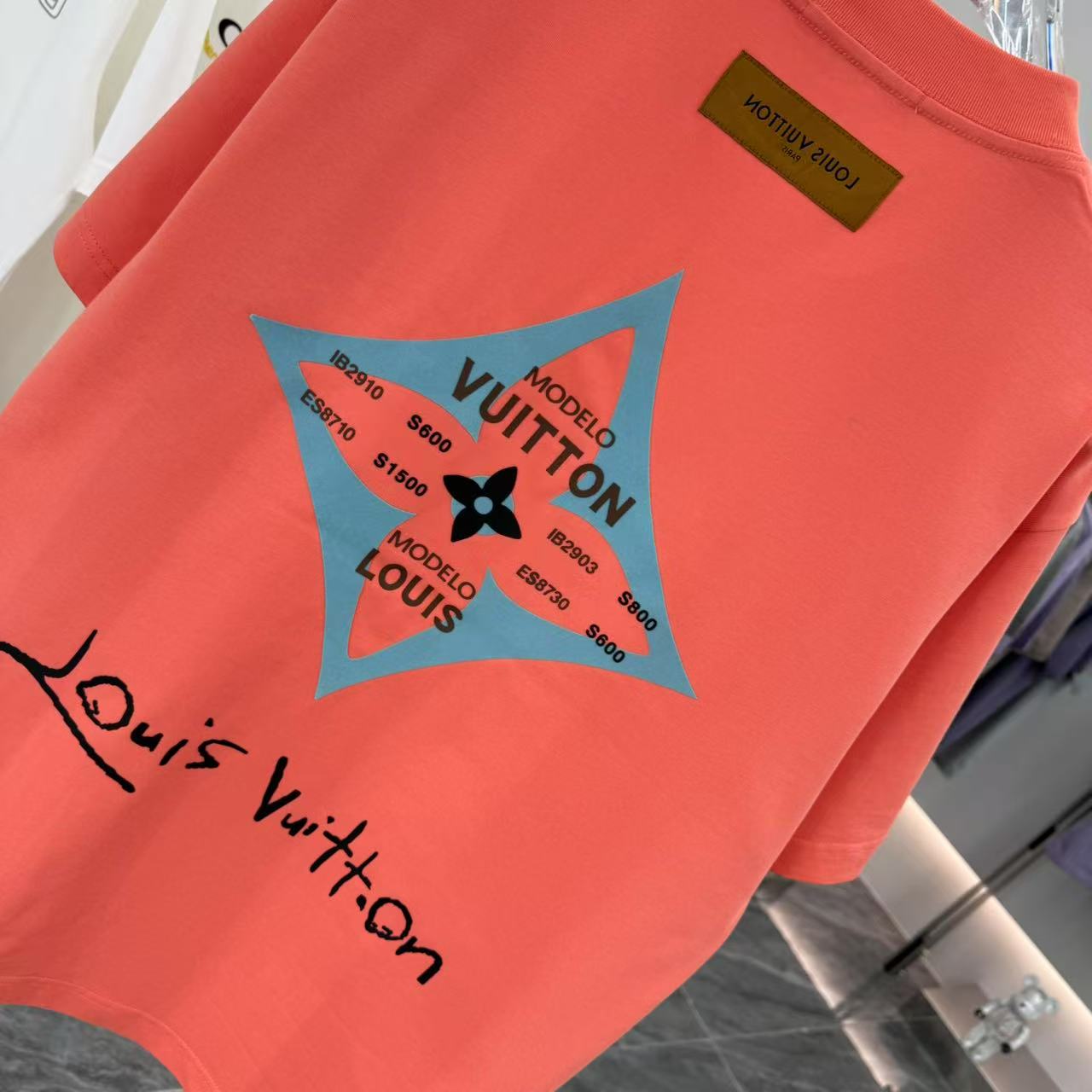 LuxluxHouse Best Quality Clothes T-shirt Louis Vuitton