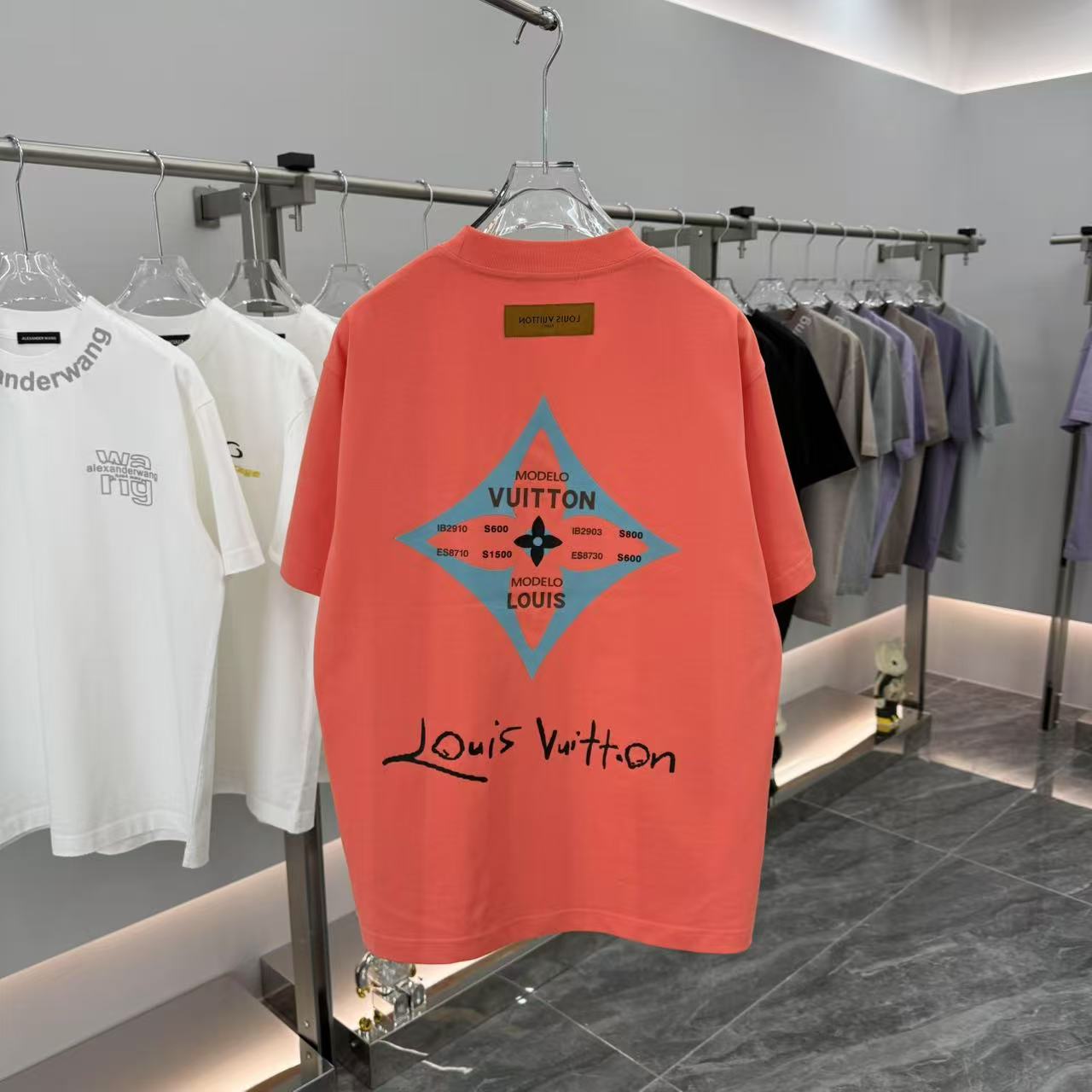 LuxluxHouse Best Quality Clothes T-shirt Louis Vuitton