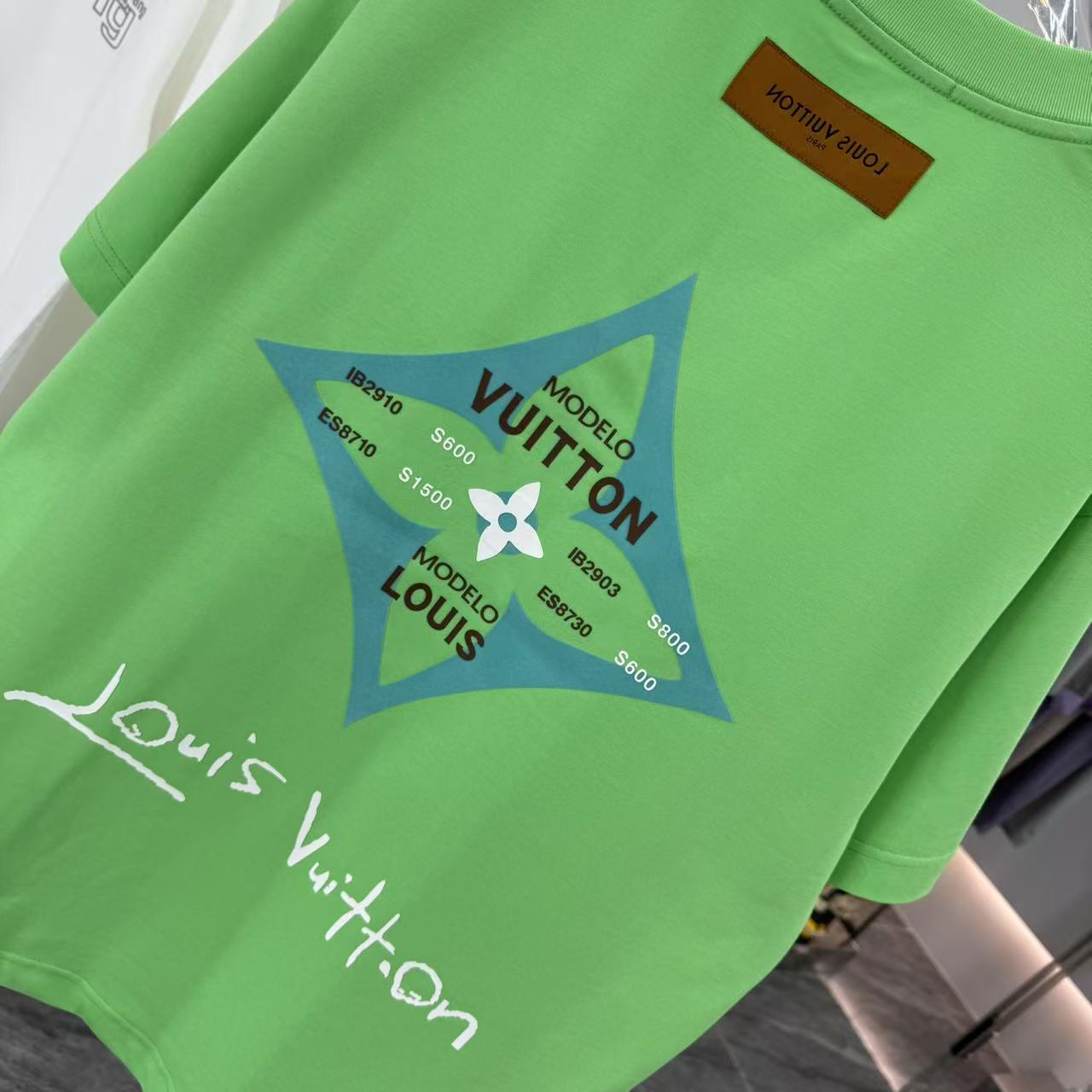 LuxluxHouse Best Quality Clothes T-shirt Louis Vuitton