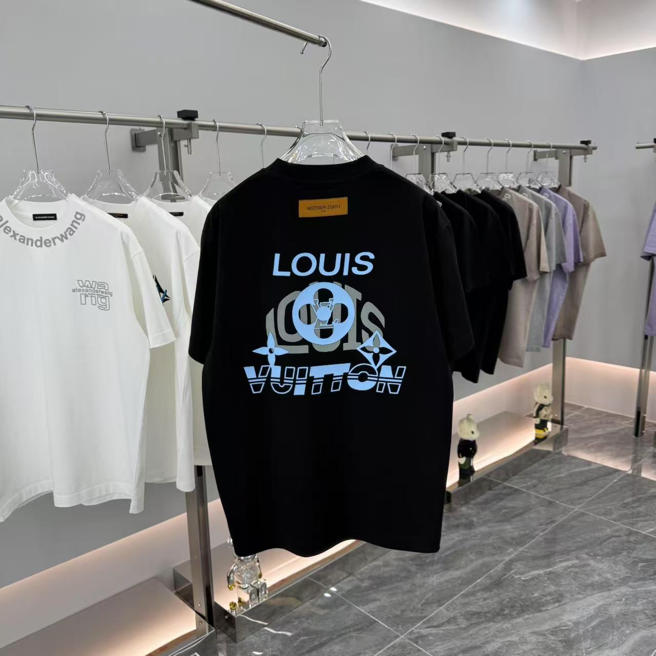 LuxluxHouse Best Quality Clothes T-shirt Louis Vuitton