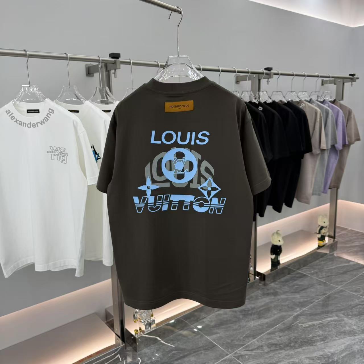 LuxluxHouse Best Quality Clothes T-shirt Louis Vuitton