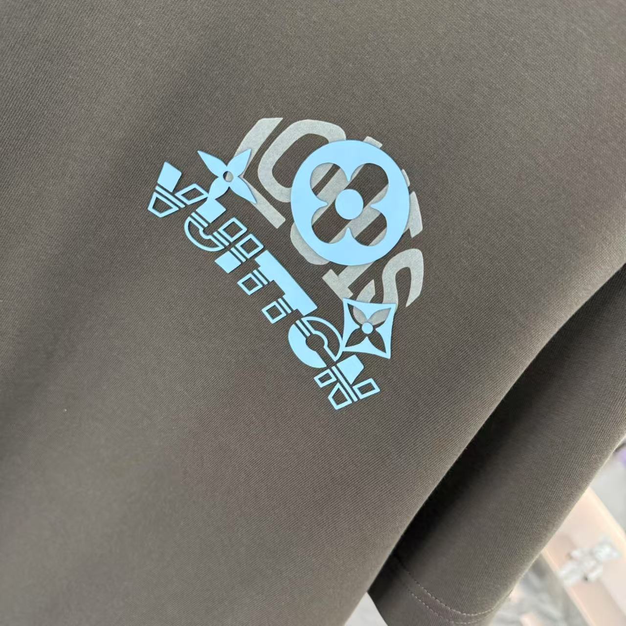 LuxluxHouse Best Quality Clothes T-shirt Louis Vuitton