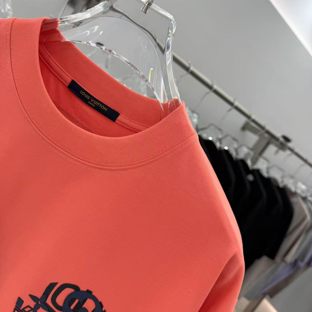 LuxluxHouse Best Quality Clothes T-shirt Louis Vuitton