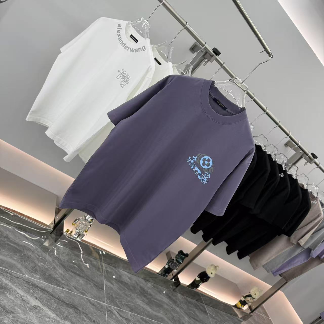 LuxluxHouse Best Quality Clothes T-shirt Louis Vuitton