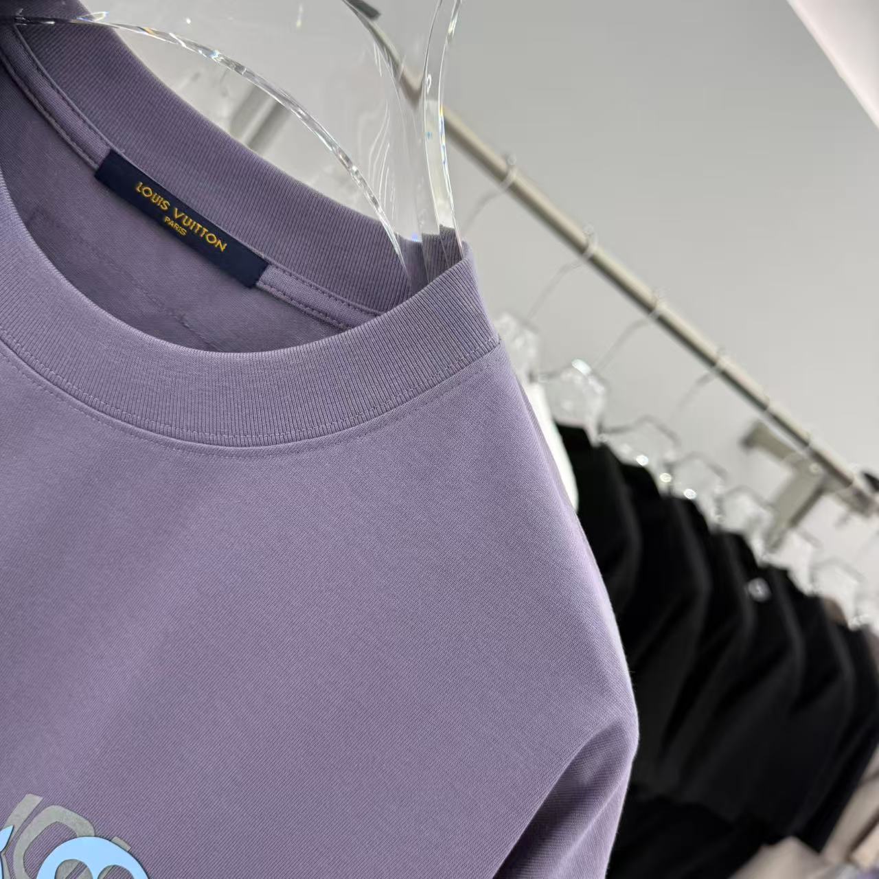 LuxluxHouse Best Quality Clothes T-shirt Louis Vuitton