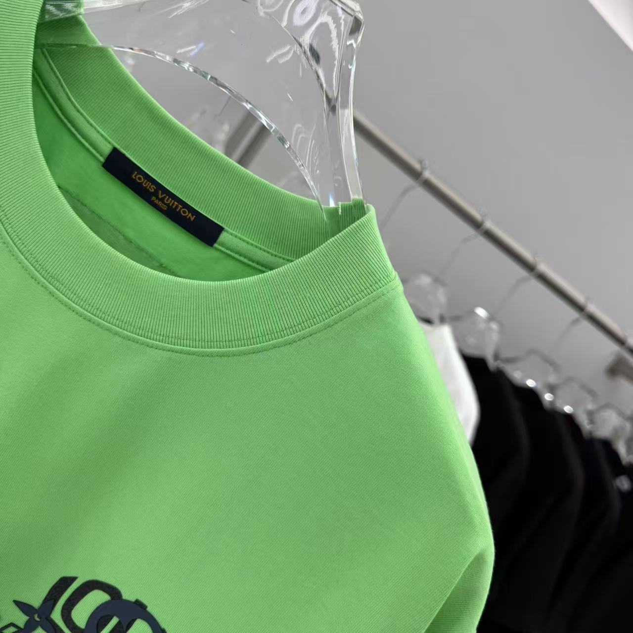 LuxluxHouse Best Quality Clothes T-shirt Louis Vuitton