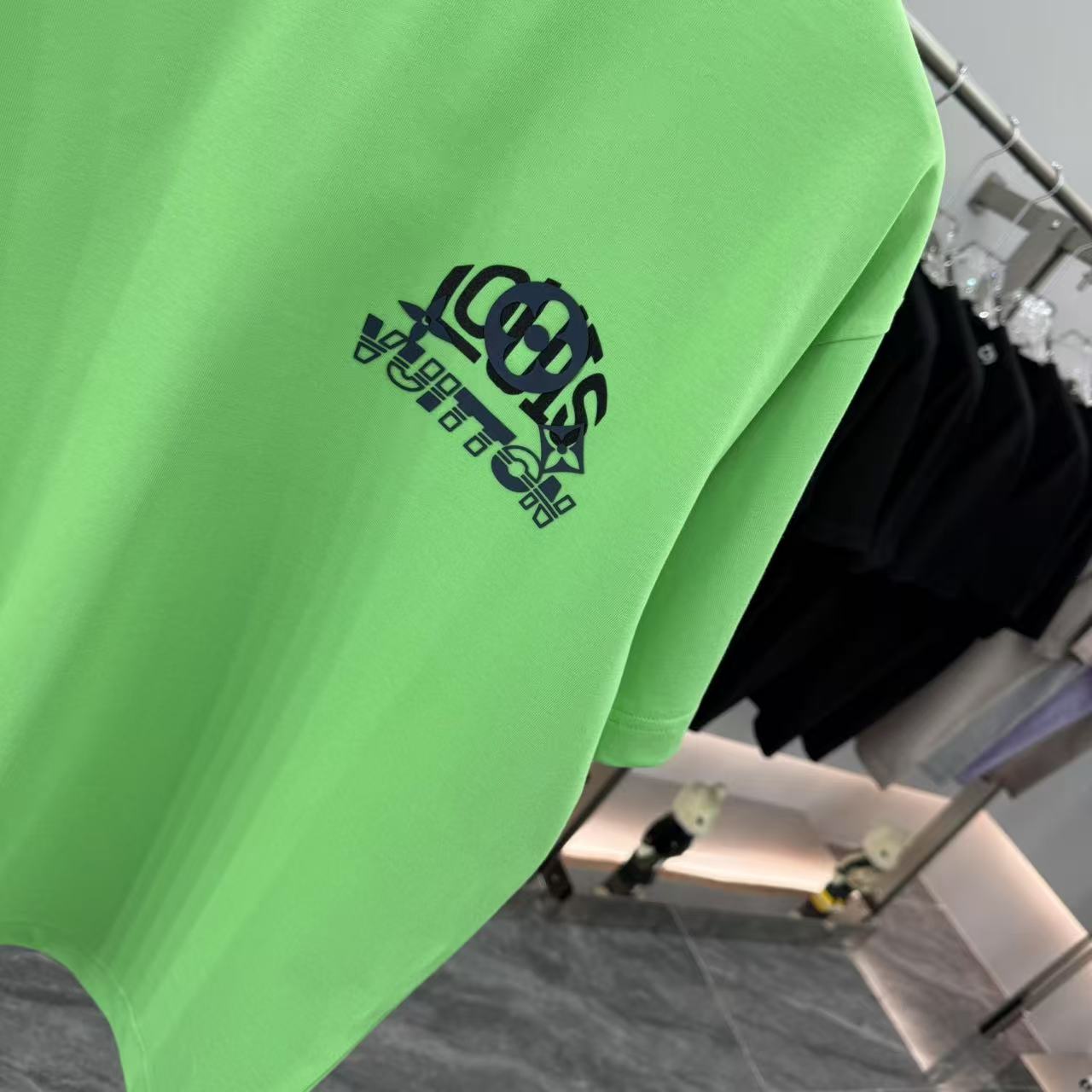 LuxluxHouse Best Quality Clothes T-shirt Louis Vuitton