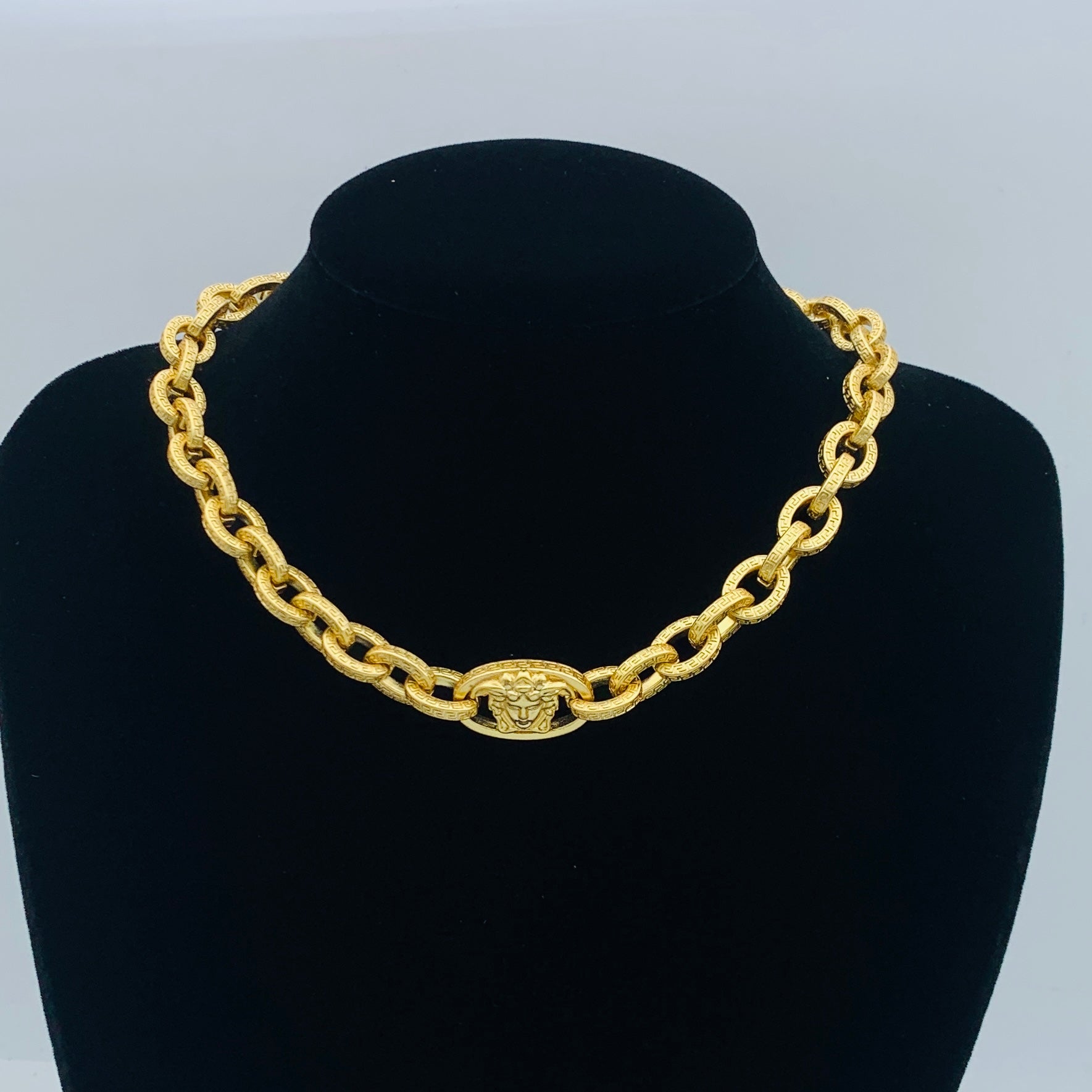 LuxluxHouse Low Price And High Quality Accessories Versace