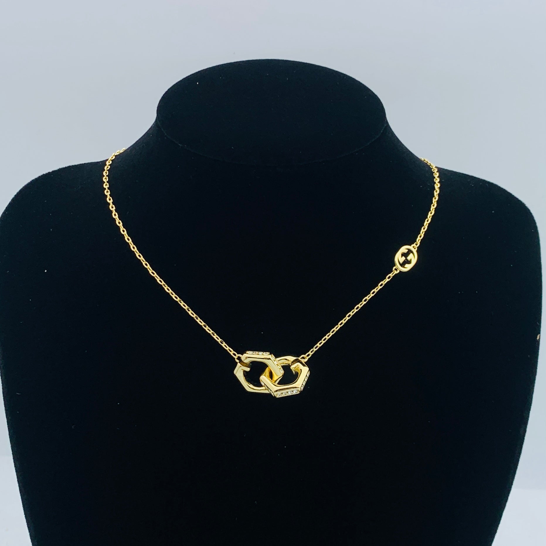 LuxluxHouse Low Price And High Quality Accessories Gucci