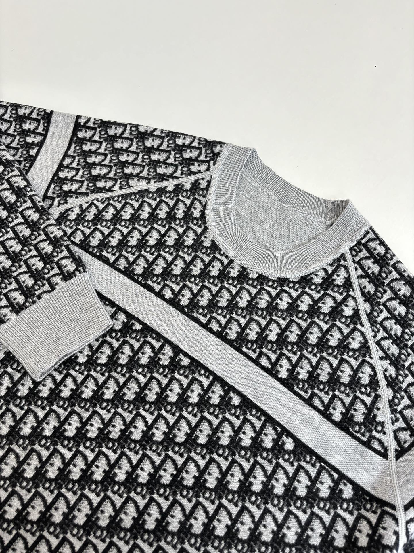 LuxluxHouse Best Quality Clothes Hoodie & Sweater Dior