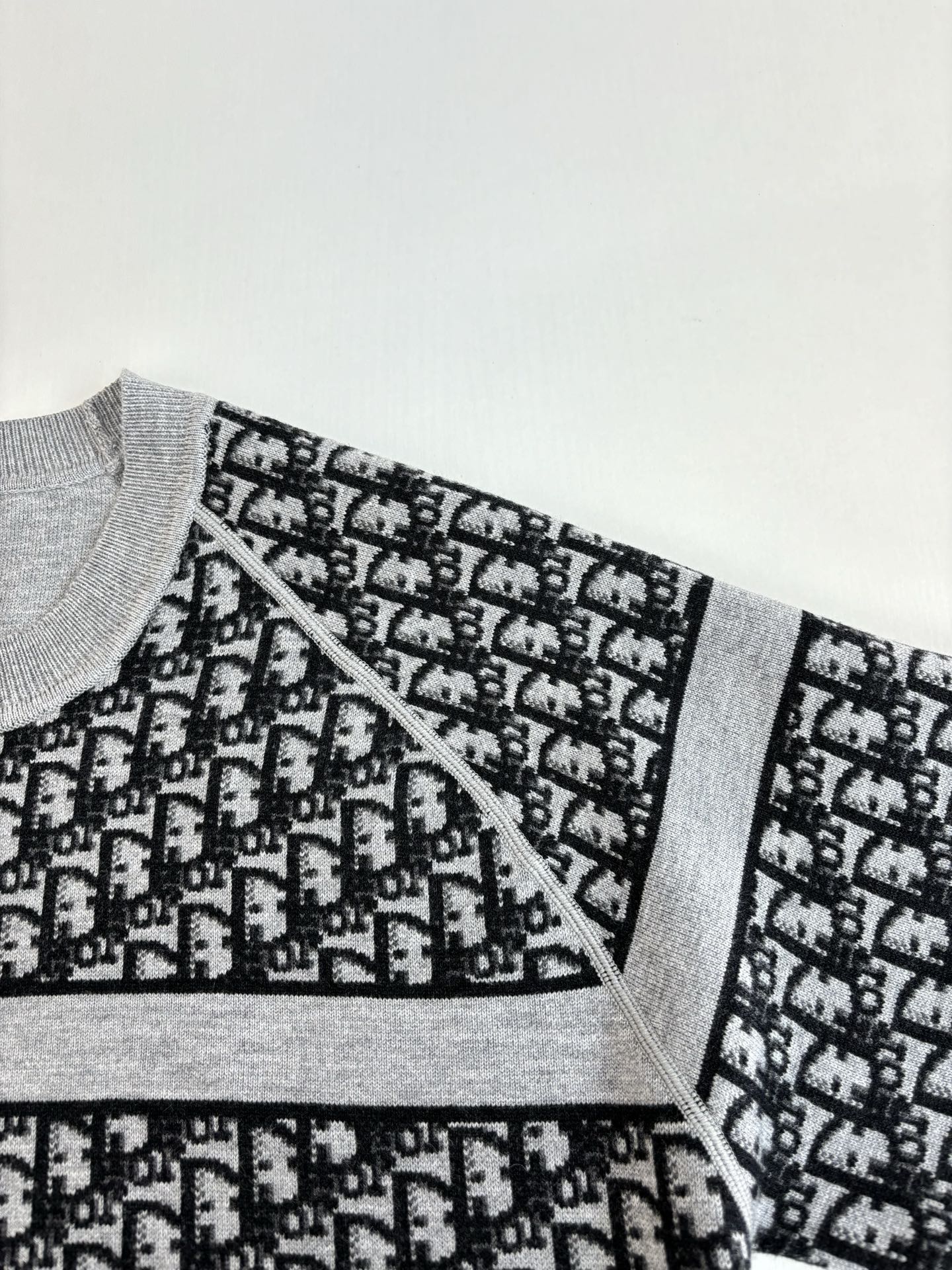LuxluxHouse Best Quality Clothes Hoodie & Sweater Dior
