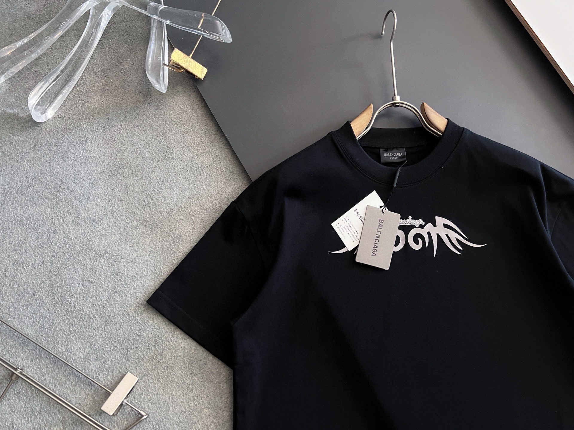 LuxluxHouse Best Quality Clothes Balenciaga T-shirt