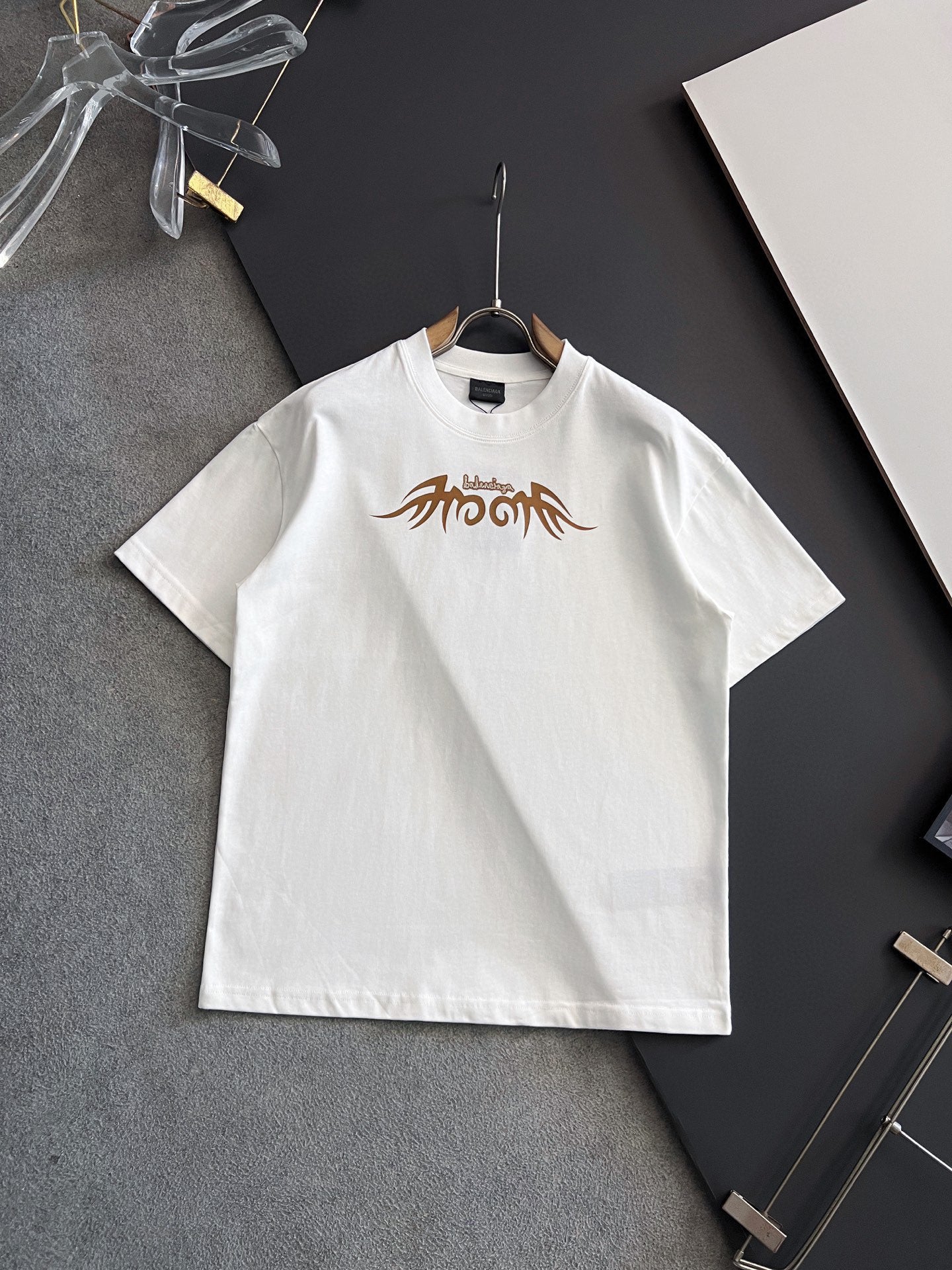 LuxluxHouse Best Quality Clothes Balenciaga T-shirt