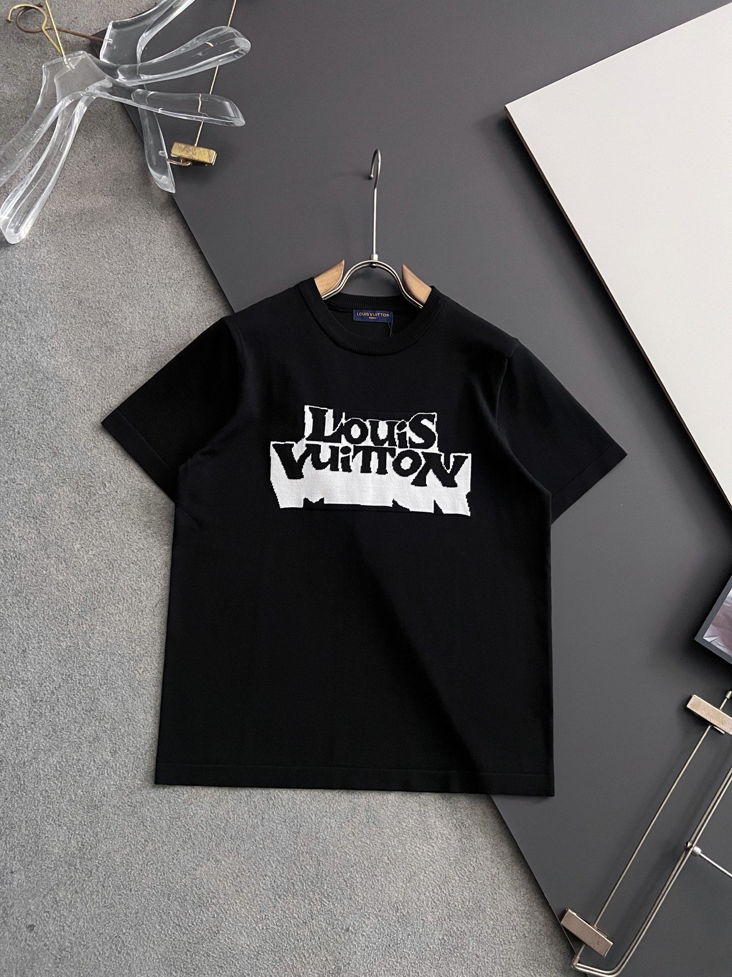 LuxluxHouse Best Quality Clothes T-shirt Louis Vuitton