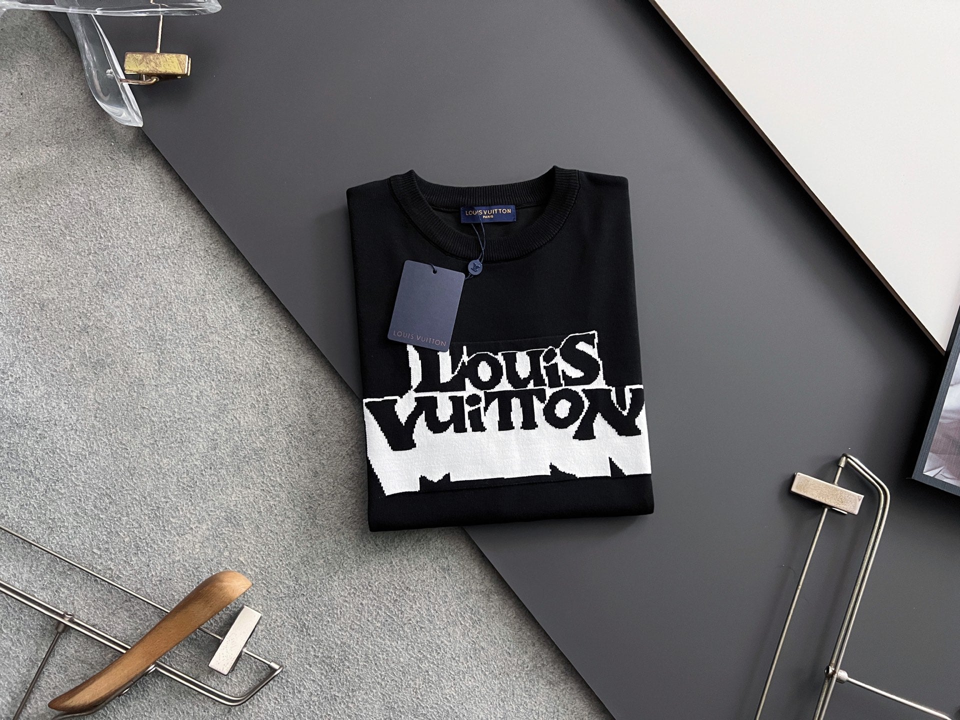 LuxluxHouse Best Quality Clothes T-shirt Louis Vuitton