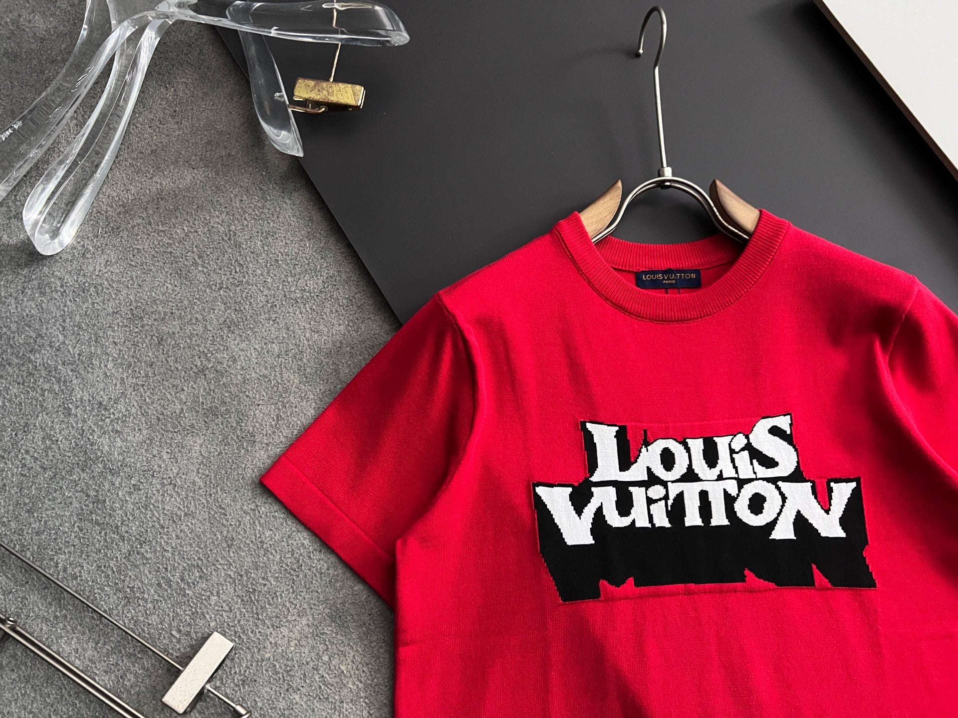 LuxluxHouse Best Quality Clothes T-shirt Louis Vuitton