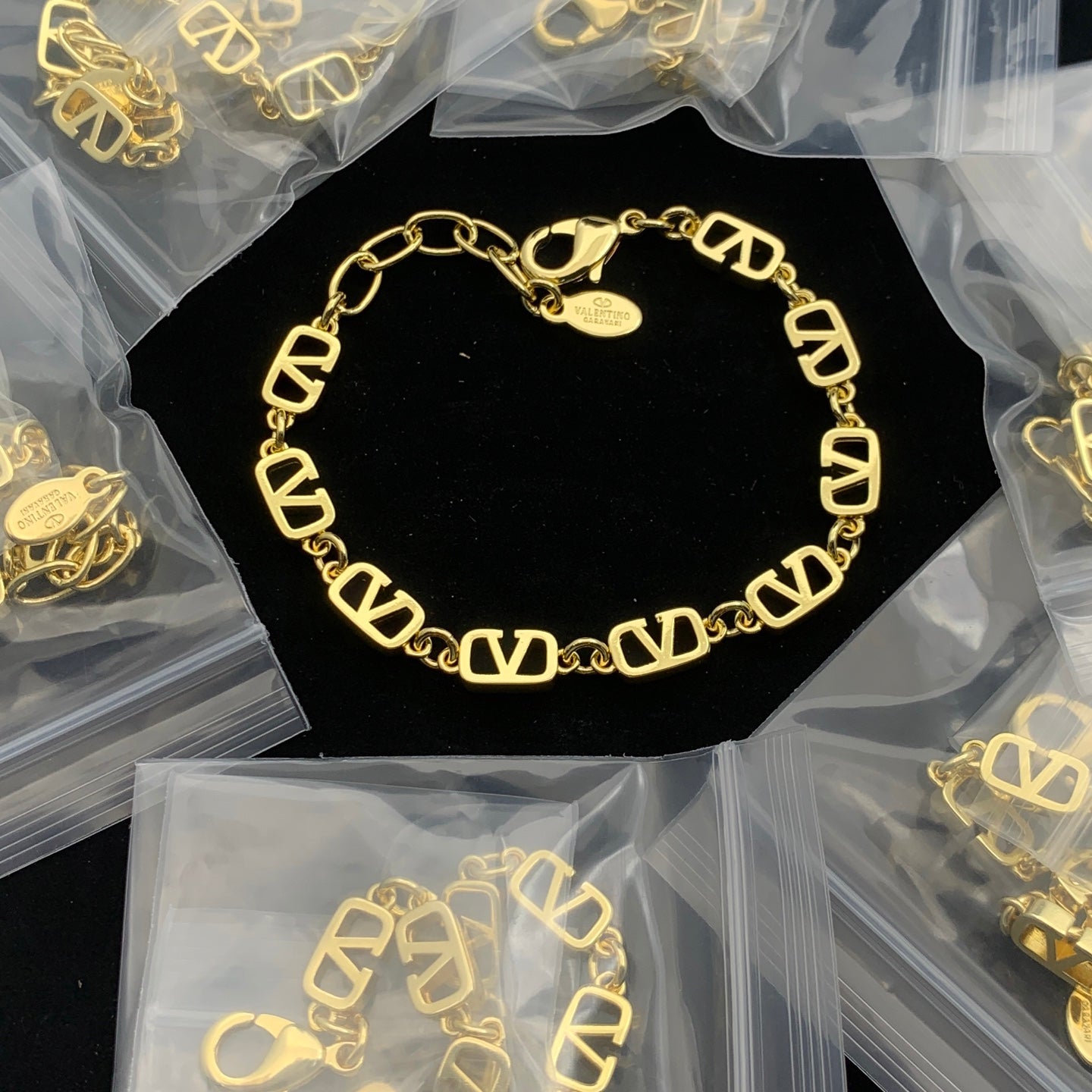 LuxluxHouse Low Price And High Quality Accessories Valentino