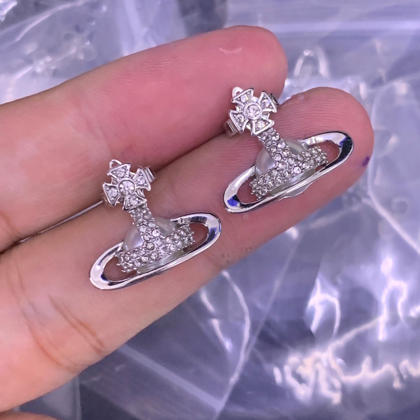 LuxluxHouse Low Price And High Quality Accessories Vivienne Westwood