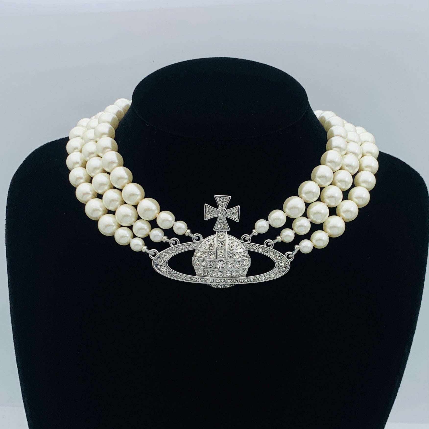 LuxluxHouse Low Price And High Quality Accessories Vivienne Westwood