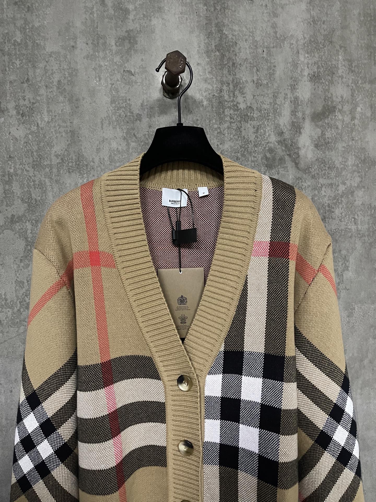 LuxluxHouse Best Quality Clothes Burberry Hoodie & Sweater