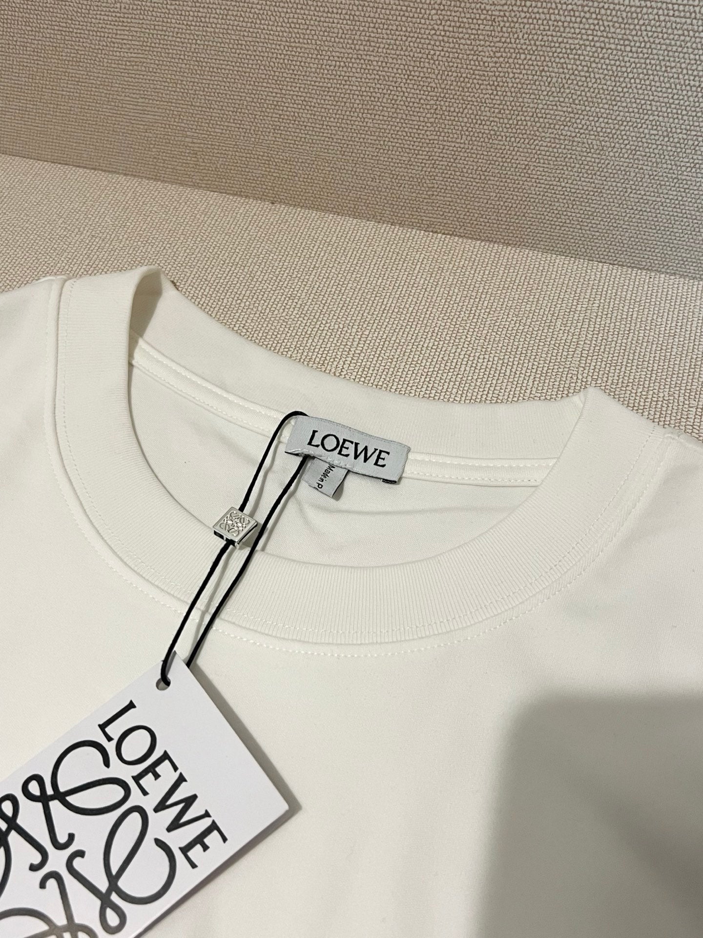 LuxluxHouse Best Quality Clothes T-shirt Loewe