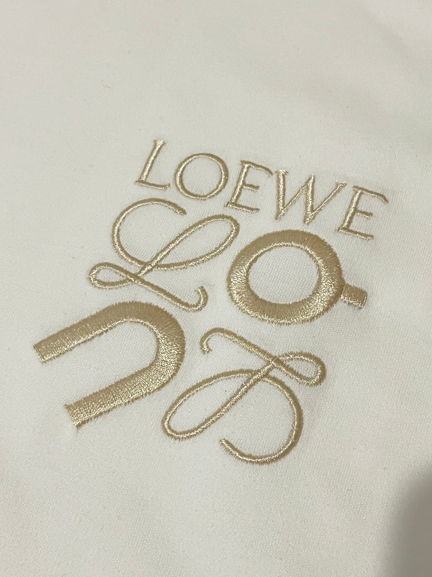 LuxluxHouse Best Quality Clothes T-shirt Loewe