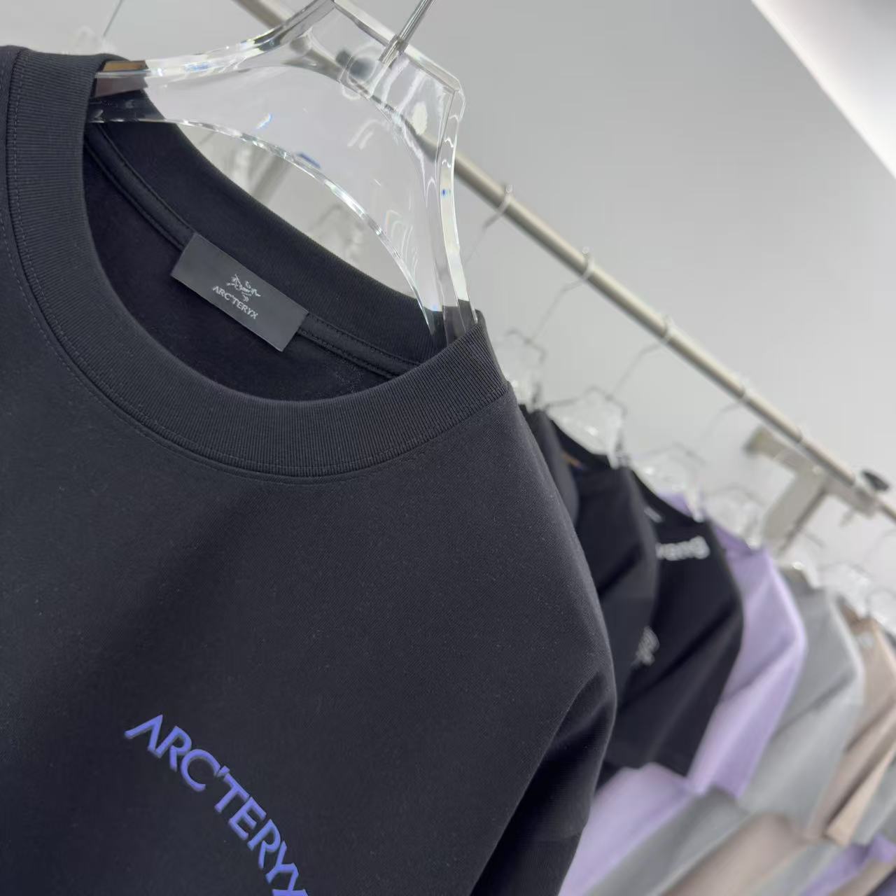 LuxluxHouse Best Quality Clothes T-shirt Arcteryx