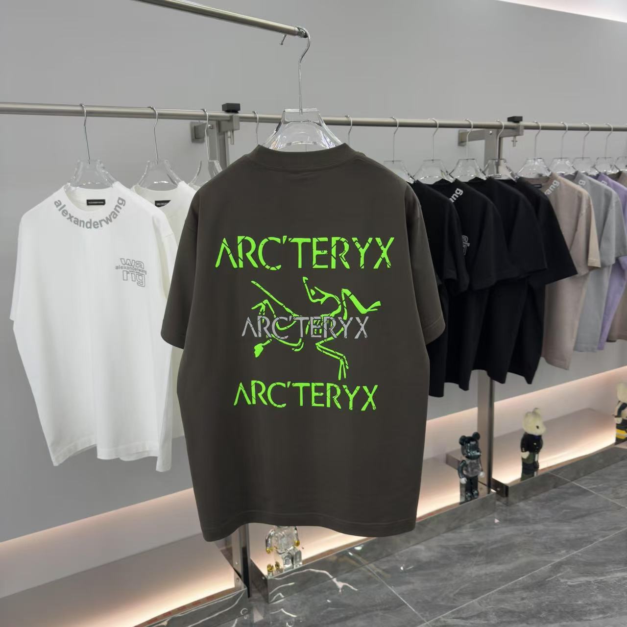 LuxluxHouse Best Quality Clothes T-shirt Arcteryx