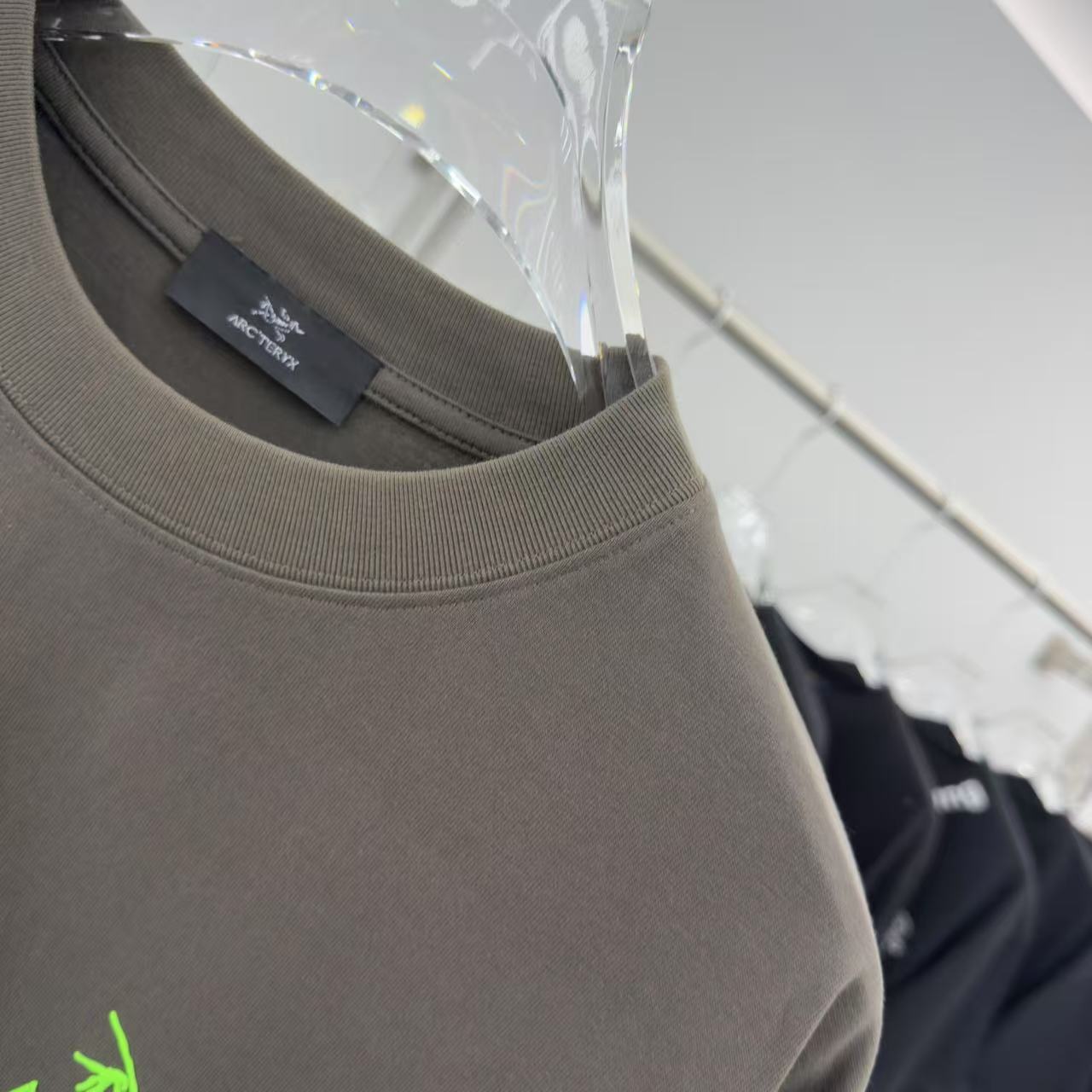 LuxluxHouse Best Quality Clothes T-shirt Arcteryx