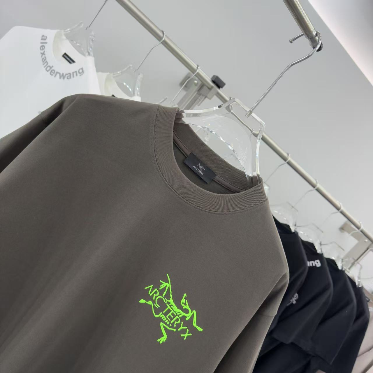 LuxluxHouse Best Quality Clothes T-shirt Arcteryx