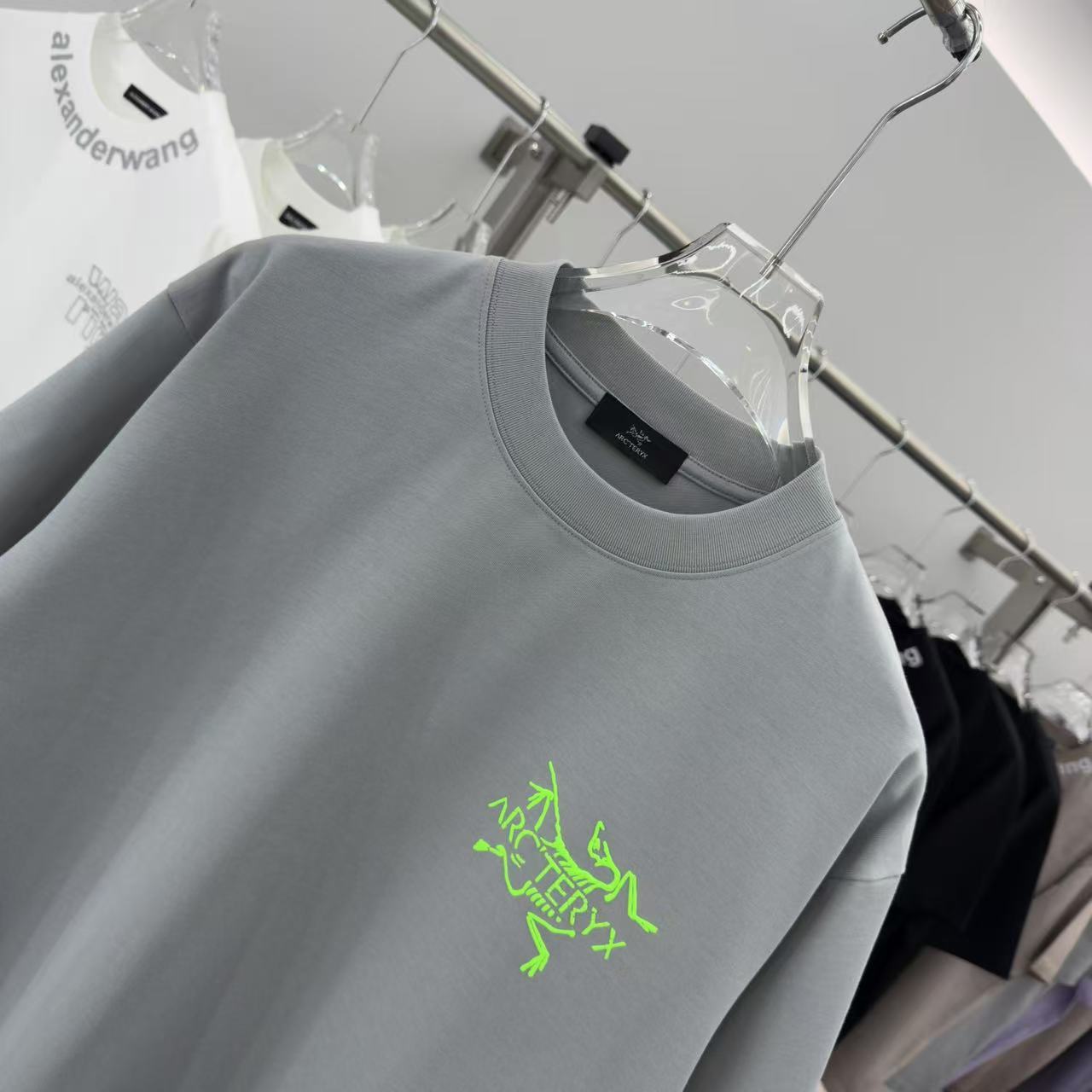 LuxluxHouse Best Quality Clothes T-shirt Arcteryx