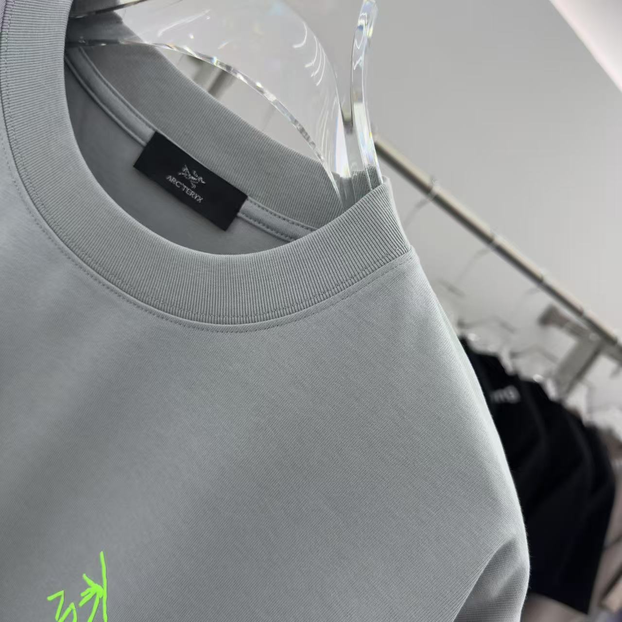 LuxluxHouse Best Quality Clothes T-shirt Arcteryx