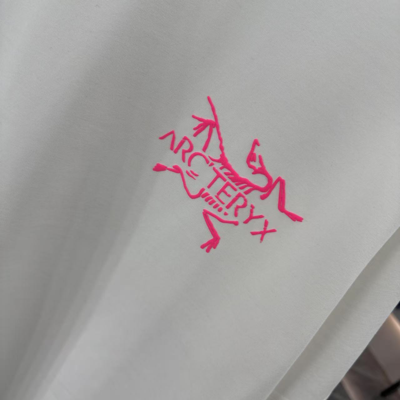 LuxluxHouse Best Quality Clothes T-shirt Arcteryx