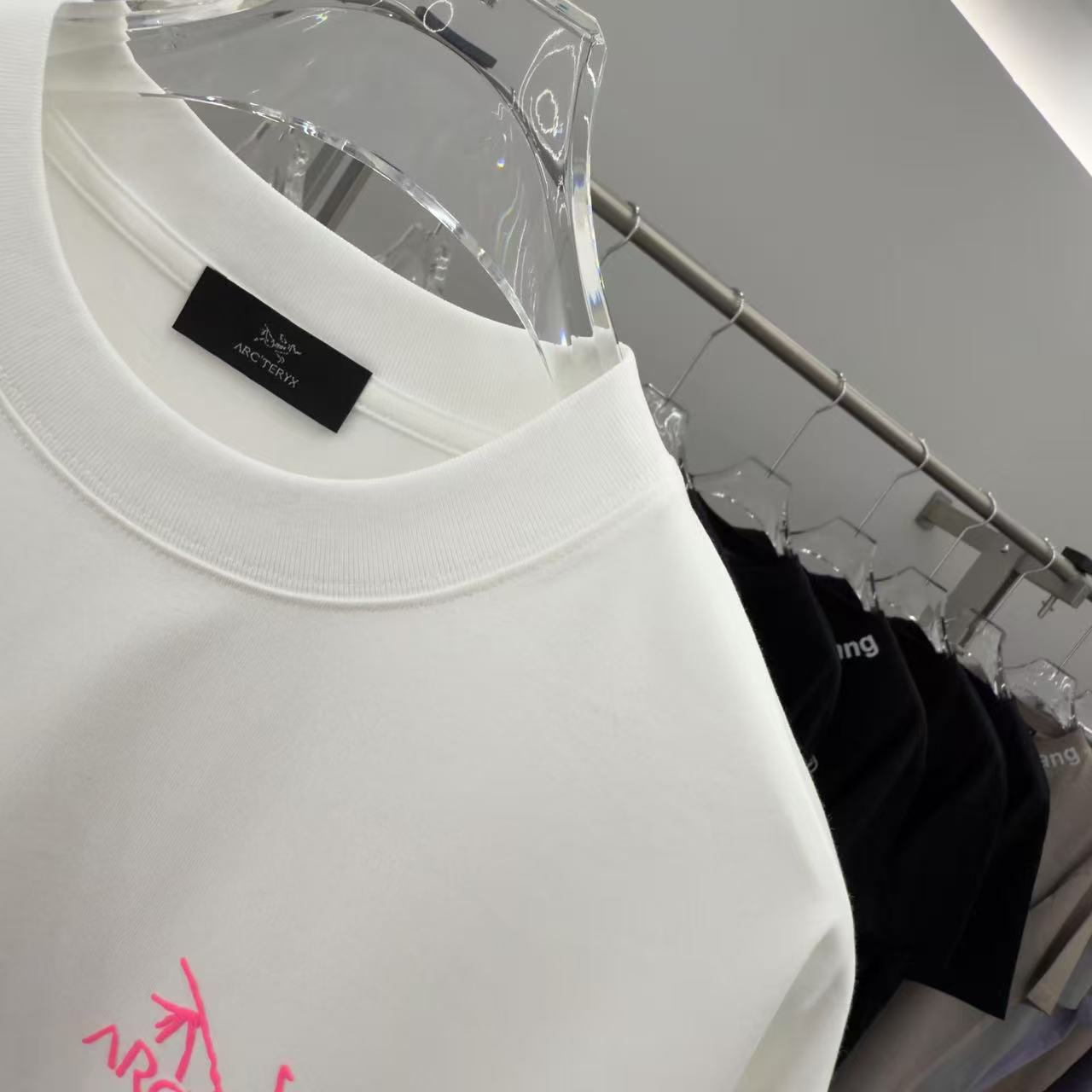 LuxluxHouse Best Quality Clothes T-shirt Arcteryx