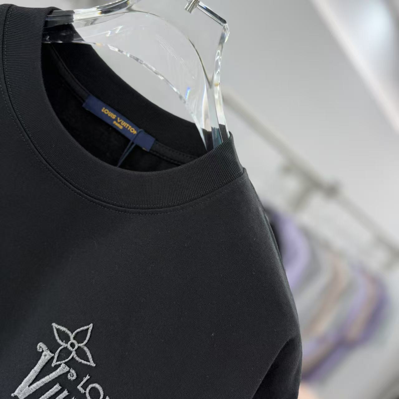LuxluxHouse Best Quality Clothes T-shirt Louis Vuitton