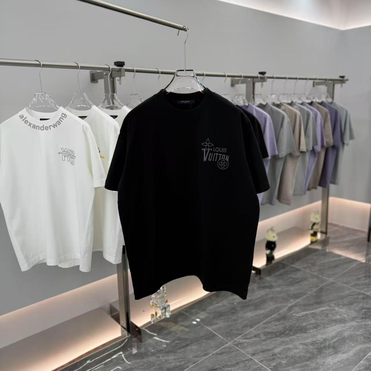 LuxluxHouse Best Quality Clothes T-shirt Louis Vuitton