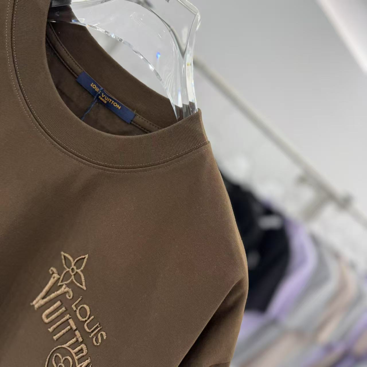 LuxluxHouse Best Quality Clothes T-shirt Louis Vuitton
