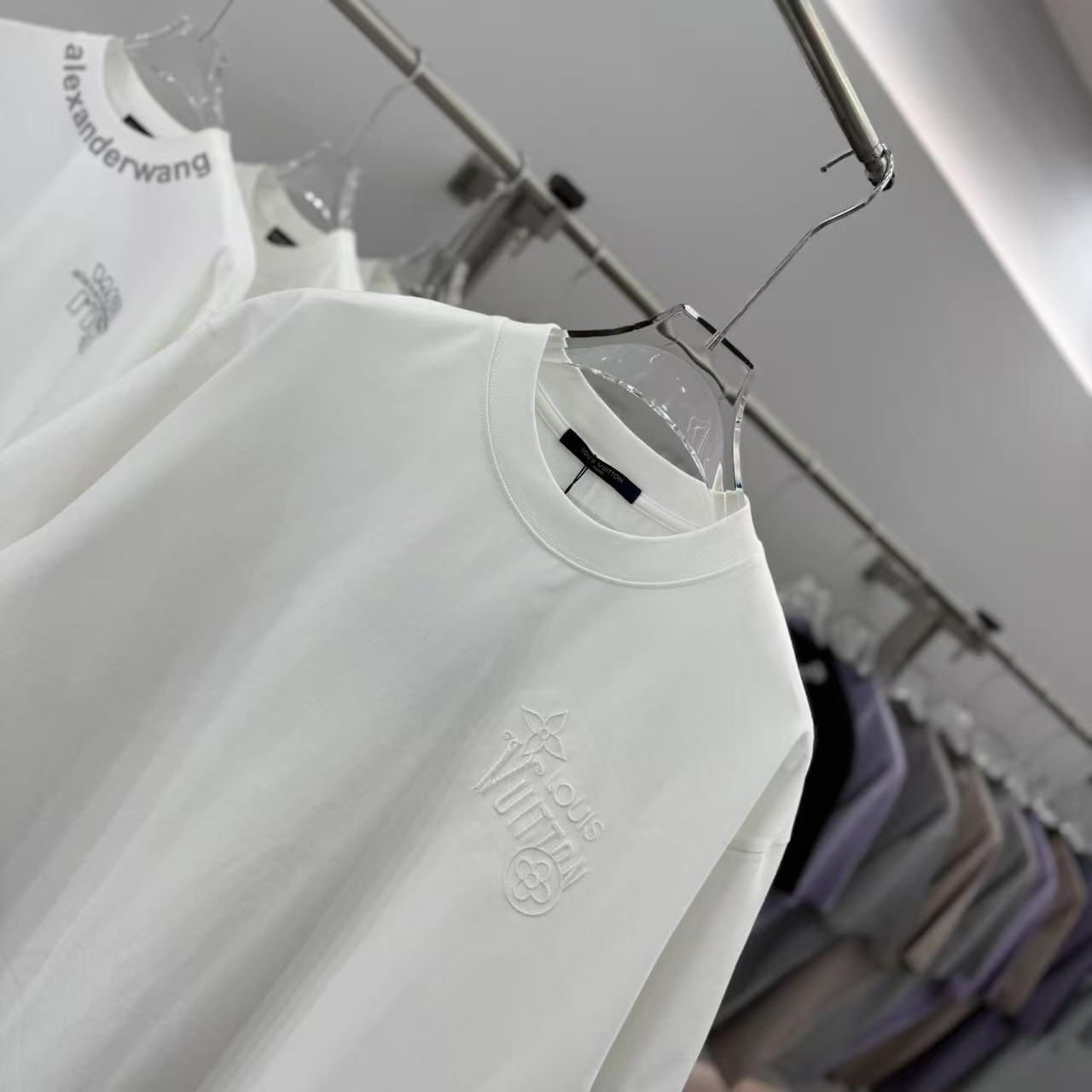 LuxluxHouse Best Quality Clothes T-shirt Louis Vuitton
