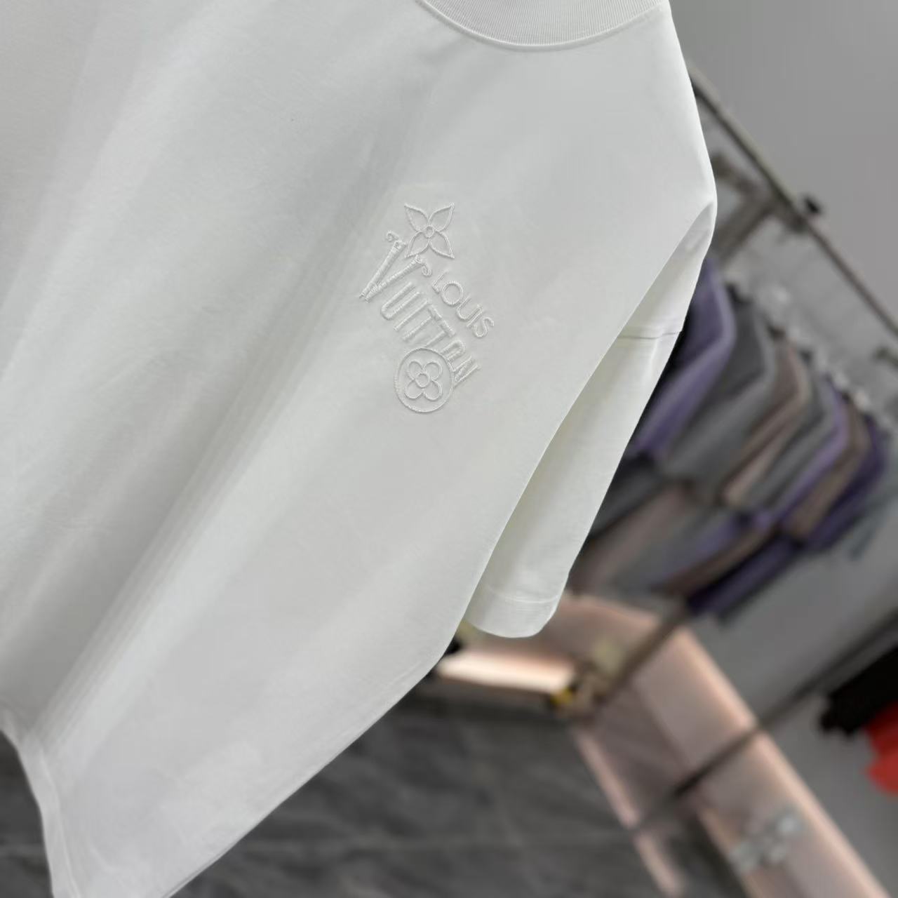 LuxluxHouse Best Quality Clothes T-shirt Louis Vuitton