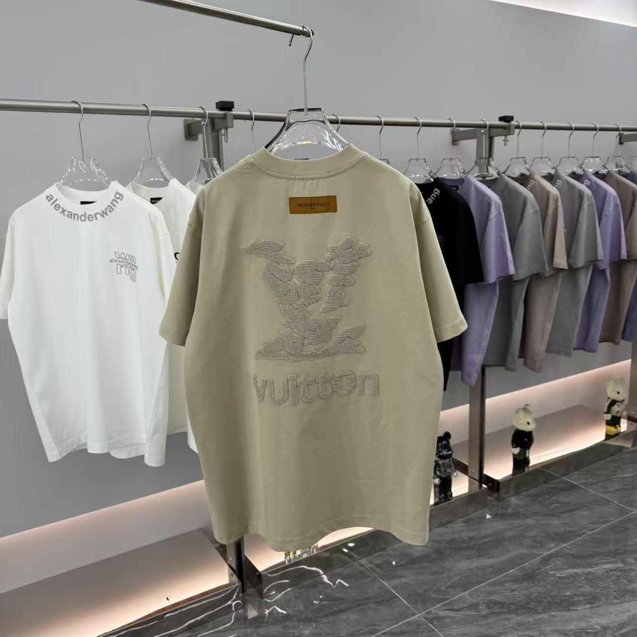 LuxluxHouse Best Quality Clothes T-shirt Louis Vuitton