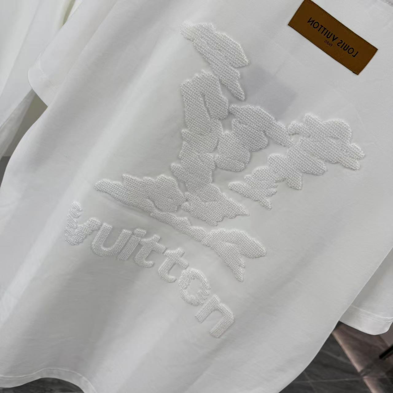 LuxluxHouse Best Quality Clothes T-shirt Louis Vuitton