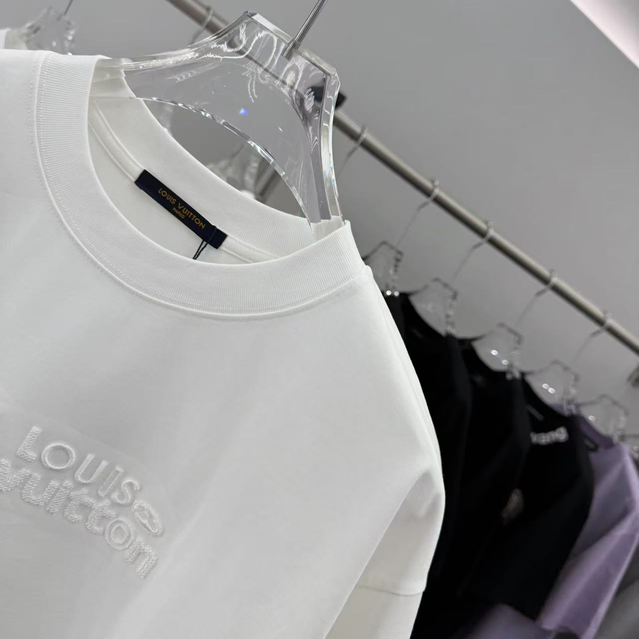 LuxluxHouse Best Quality Clothes T-shirt Louis Vuitton