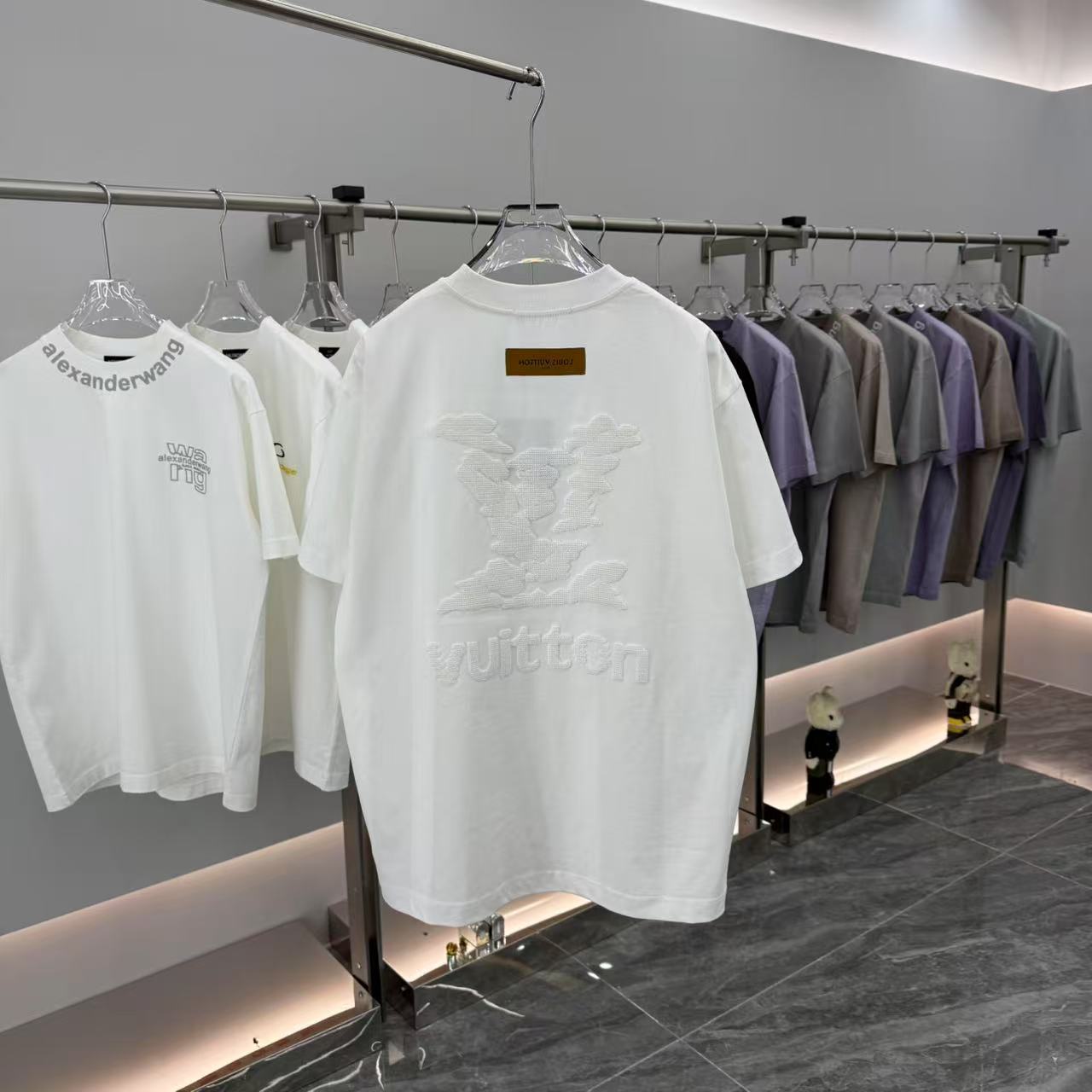 LuxluxHouse Best Quality Clothes T-shirt Louis Vuitton