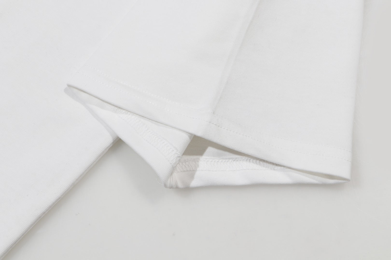 LuxluxHouse Best Quality Clothes T-shirt Chanel & Maison Margiela