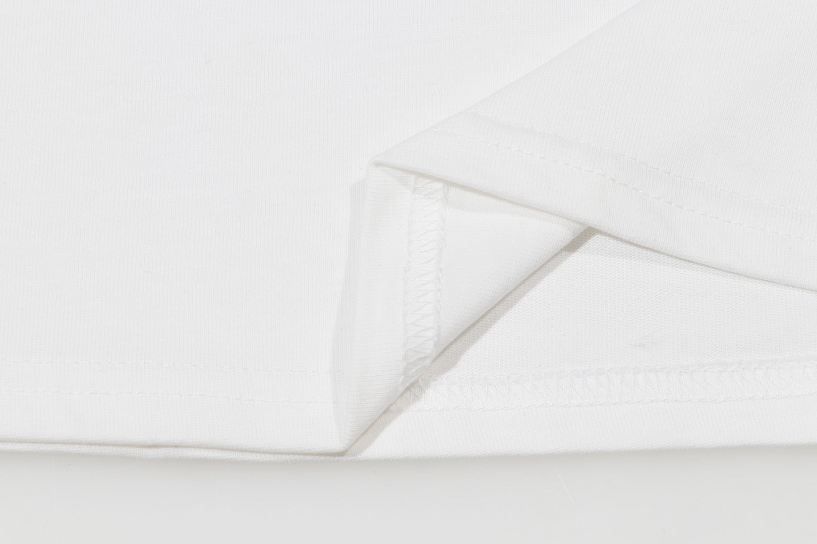 LuxluxHouse Best Quality Clothes T-shirt Chanel & Maison Margiela