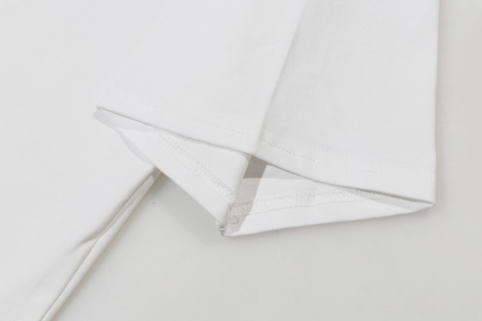 LuxluxHouse Best Quality Clothes T-shirt Chanel & Maison Margiela