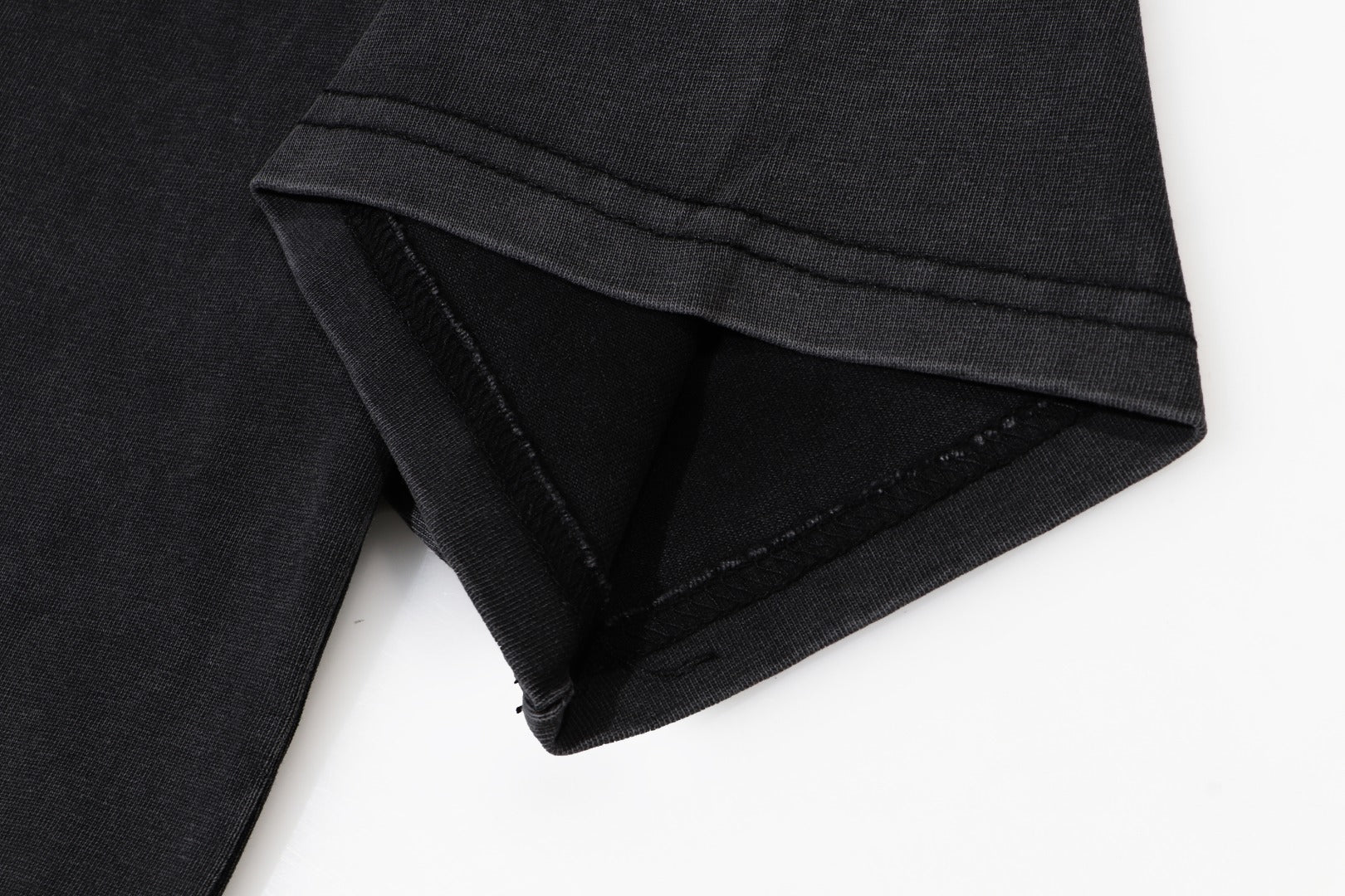 LuxluxHouse Best Quality Clothes T-shirt Chanel & Maison Margiela